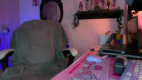 Anna Goth independient model online show from 11, 5, 2026