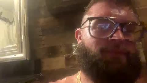 Snapshot of poundsquad305 chatting on 5, 2, 2025 poundsquad305 online show from 5, 2, 2025