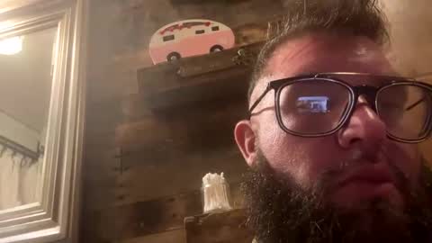 Snapshot of poundsquad305 chatting on 15, 2, 2025 poundsquad305 online show from 15, 2, 2025
