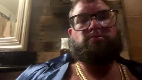 Snapshot of poundsquad305 chatting on 18, 10, 2025 poundsquad305 online show from 18, 10, 2025