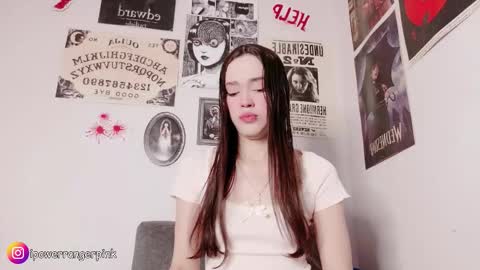 Snapshot of power_ranger_pink chatting on 18, 1, 2026 genie online show from 18, 1, 2026