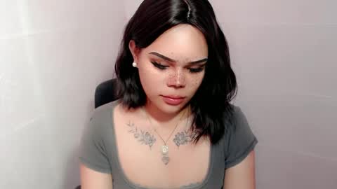 MAXXINE online show from 5, 1, 2025