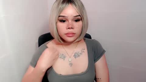 MAXXINE online show from 18, 1, 2025