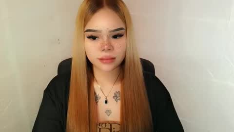 MAXXINE online show from 22, 11, 2025