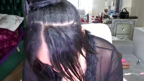 Yasmine pretty online show from 23, 1, 2025