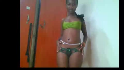 Snapshot of pretty__lisa chatting on 3, 2, 2026 pretty__lisa online show from 3, 2, 2026