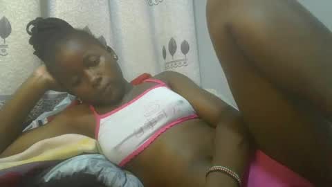 Snapshot of pretty_abella chatting on 3, 2, 2025 abella online show from 3, 2, 2025