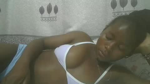 Snapshot of pretty_abella chatting on 10, 2, 2025 abella online show from 10, 2, 2025