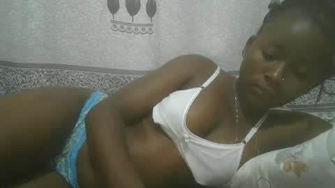 Snapshot of pretty_abella chatting on 18, 2, 2025 abella online show from 18, 2, 2025