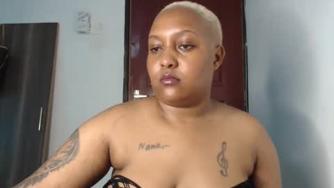 Snapshot of pretty_annah chatting on 18, 12, 2024 Annah online show from 18, 12, 2024