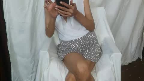 Snapshot of pretty_cat1 chatting on 4, 10, 2025 pretty_cat1 online show from 4, 10, 2025