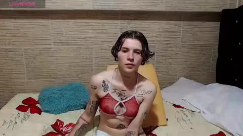 pretty_cristal22 online show from 10, 2, 2025