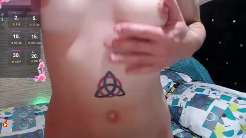 pretty_cristal22 online show from 4, 10, 2025