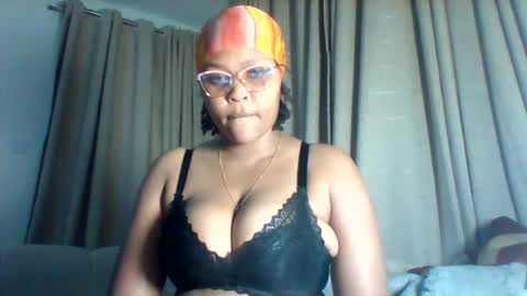Snapshot of pretty_dee1 chatting on 27, 7, 2026 pretty_dee1 online show from 27, 7, 2026