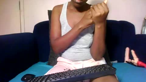Snapshot of pretty_ebony23 chatting on 19, 6, 2026 chocolatebby90 online show from 19, 6, 2026
