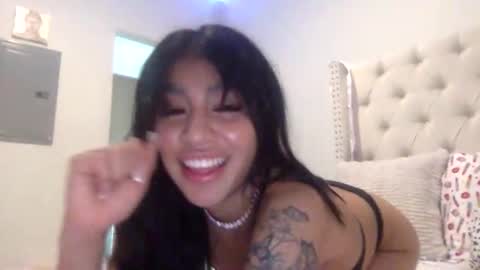 Snapshot of pretty_girl828687 chatting on 18, 3, 2026 pretty_girl828687 online show from 18, 3, 2026