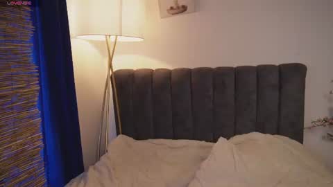 pretty_goddess online show from 11, 7, 2026