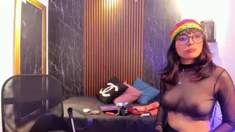 Snapshot of pretty_honey22 chatting on 27, 6, 2026 pretty_honey22 online show from 27, 6, 2026