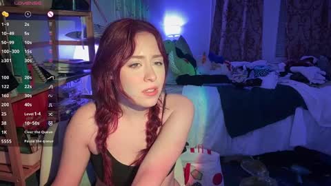 Snapshot of pretty_in_p1nk chatting on 12, 2, 2025 Sophie online show from 12, 2, 2025