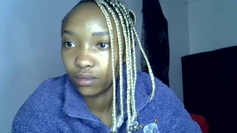 pretty jazminee online show from 25, 7, 2026
