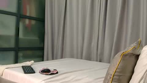 pretty_josey online show from 25, 5, 2026