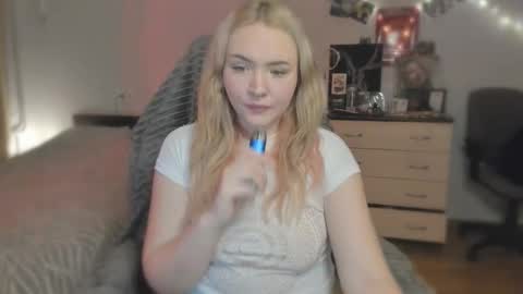 pretty_kittens online show from 7, 1, 2026