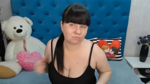Snapshot of pretty_malika chatting on 2, 3, 2025 pretty_malika online show from 2, 3, 2025