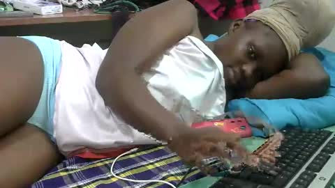 pretty_melan online show from 29, 4, 2026