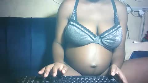 pretty_milan online show from 9, 3, 2026