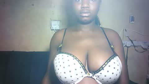 pretty_milan online show from 19, 3, 2026