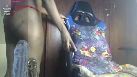 Snapshot of pretty_petite10 chatting on 22, 9, 2025 pretty_petite10 online show from 22, 9, 2025