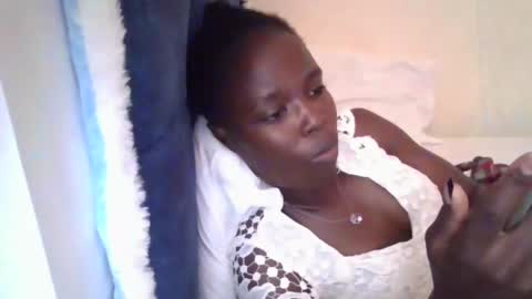 pretty_petite_ebony online show from 10, 5, 2026