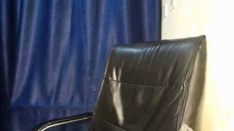 Snapshot of pretty_pixie0 chatting on 18, 10, 2025 Nicki online show from 18, 10, 2025
