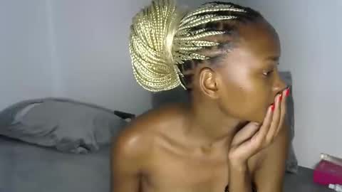 Pretty doll online show from 21, 11, 2025