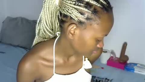 Pretty doll online show from 23, 11, 2025