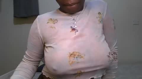 Snapshot of pretty_shila chatting on 15, 10, 2025 pretty_shila online show from 15, 10, 2025