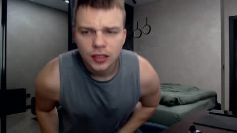 Snapshot of pretty_sweety chatting on 19, 2, 2025 Justin online show from 19, 2, 2025