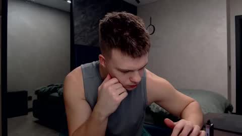 Snapshot of pretty_sweety chatting on 27, 2, 2025 Justin online show from 27, 2, 2025