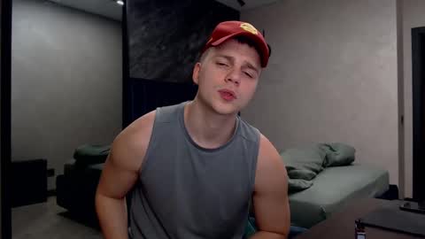 Snapshot of pretty_sweety chatting on 6, 3, 2025 Justin online show from 6, 3, 2025
