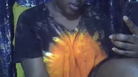 Snapshot of pretty_vall chatting on 20, 10, 2025 pretty_vall online show from 20, 10, 2025