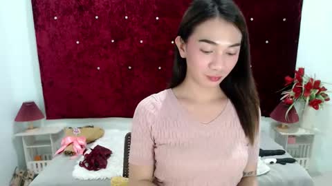 Snapshot of prettyakhira chatting on 10, 10, 2025 prettyakhira online show from 10, 10, 2025