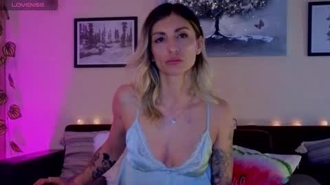 Snapshot of prettyalmaa chatting on 1, 2, 2026 Alma online show from 1, 2, 2026