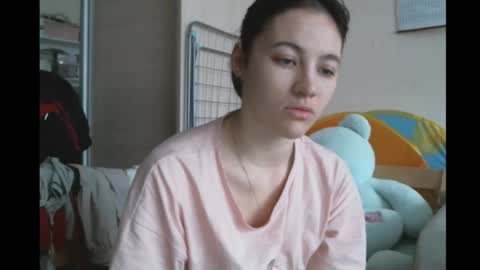 Snapshot of prettybella_7 chatting on 5, 1, 2025 Bella online show from 5, 1, 2025