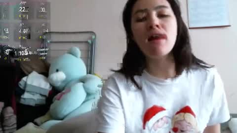 Snapshot of prettybella_7 chatting on 1, 2, 2026 Bella online show from 1, 2, 2026