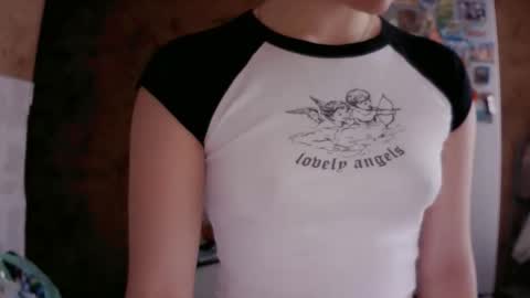 Snapshot of prettybella_7 chatting on 22, 2, 2026 Bella online show from 22, 2, 2026