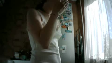 Snapshot of prettybella_7 chatting on 19, 5, 2026 Bella online show from 19, 5, 2026