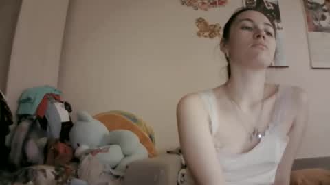 Snapshot of prettybella_7 chatting on 26, 5, 2026 Bella online show from 26, 5, 2026