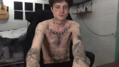 Snapshot of prettyboyszn chatting on 8, 12, 2024 pretty boy online show from 8, 12, 2024