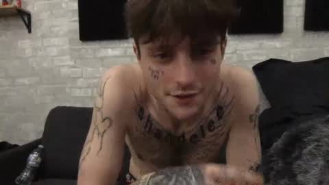 Snapshot of prettyboyszn chatting on 28, 12, 2024 pretty boy online show from 28, 12, 2024