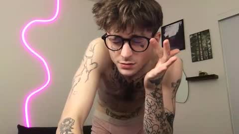 pretty boy online show from 14, 12, 2025